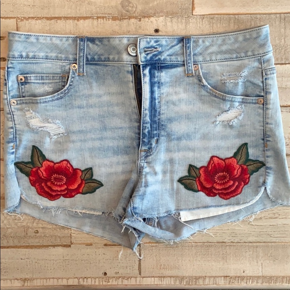 American Eagle Hi Rise Shortie